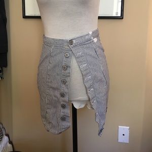 BRANDY MELVILLE SKIRT